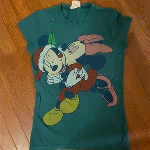 Minnie and Mickey under mistletoe t-shirt